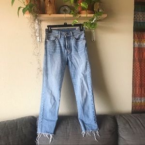 Levi High Waisted Jeans